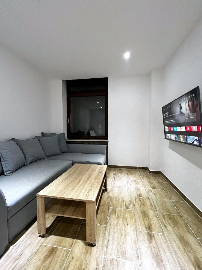 Erdgeschoss Stadtmitte 2 Kueche Bad Apartment Wiesbaden